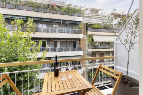 SpyrouTrikoupi36-Cozy 1BDR Apartment near Archaeol - image 3