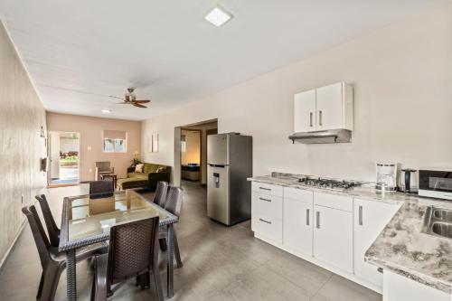 ห้องครัว, คูราไดซ์ ลีฟวิ่ง (Curadise Living) in บริเฟนคัต