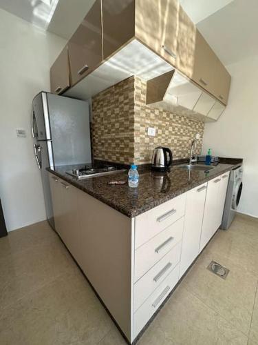 abdoun rooftop 1bedroom kh&sh 03 - image 7