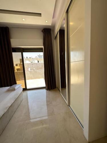 abdoun rooftop 1bedroom kh&sh 03 - image 13