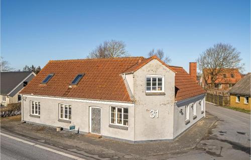 4 Bedroom Pet Friendly Home In Spøttrup
