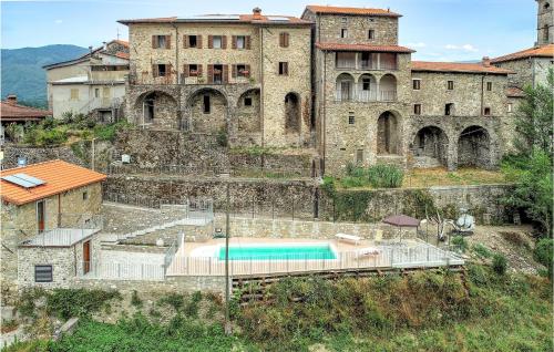  Cozy Home In Nicciano in Piazza al Serchio