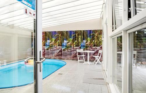 Swimming pool, Gorgeous Home In Væggerløse in Marielyst