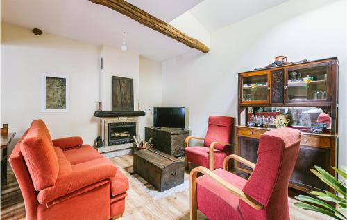  Nice Home In Diomondi With Outdoor Swimming Pool in Diomondi
