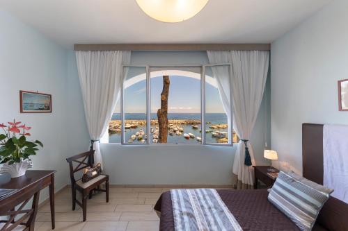 Sea Breeze Residence Room Type - Family Room with Sea View