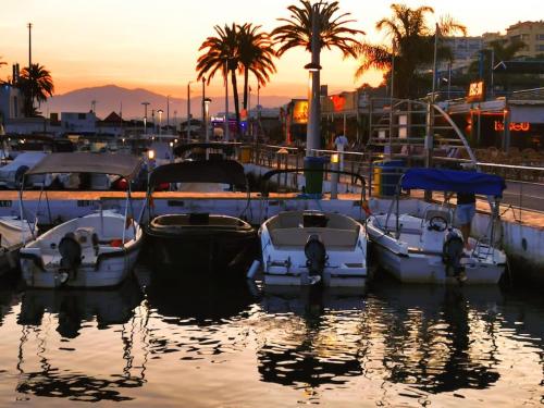 Charming Sea View Hideaway at Marbella's Marina - Tap to explore photos