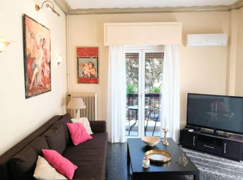 Elegant apartment in Acropolis with roof garden, Atény (fotografie 5)