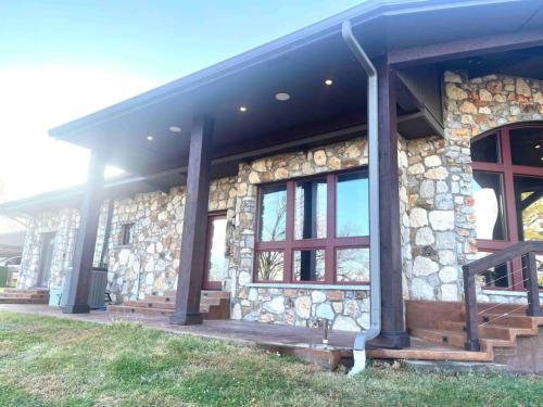 The Lodge at Stony Point - image 4