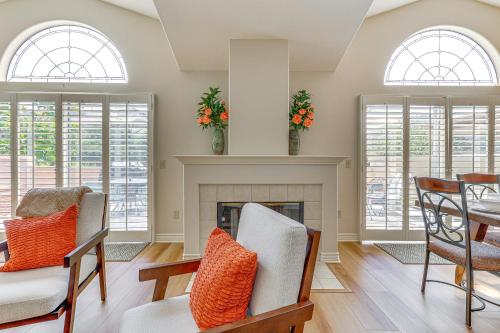 Escondido Townhome with Gas Grill and Golf Acess! in Escondido, USA