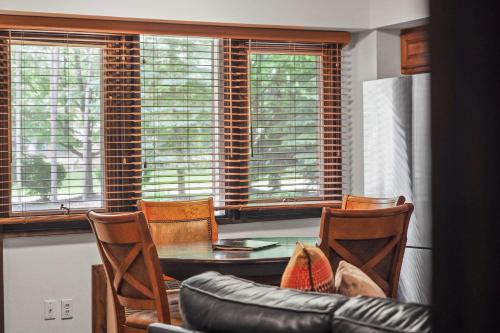 379A Mountain Villa in Boyne Falls, USA