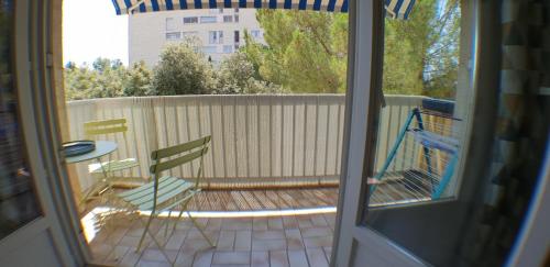 Erkély/terasz, Appartement dans résidence calme (Appartement dans residence calme) in Óceánparti