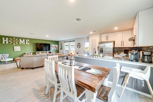 Spacious San Antonio Home about 10 Mi to Downtown! in San Antonio, USA