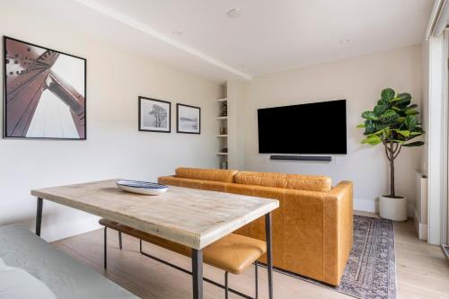 Modern Luxury 3 BR Near Presidio & GG Park - image 2