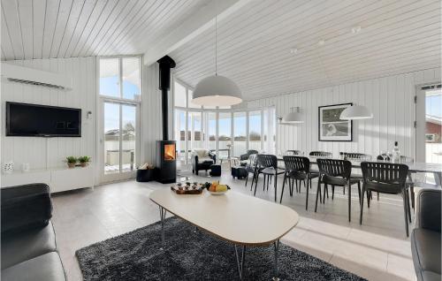  Gorgeous Home In Haderslev With Kitchen in Årøsund