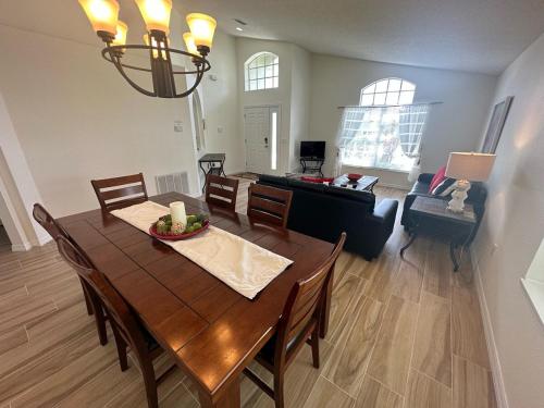 Updated Pool Villa - Southern Dunes in Haines City, USA