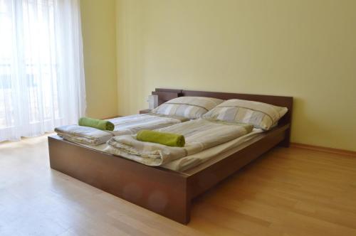  Rose Garden City Apartment, Pension in Budapest