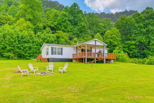 Hot Springs Home with Private Yard and Fire Pit! in Hot Springs, USA