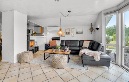  Cozy Home In Oksbøl With Sauna in Oksbøl