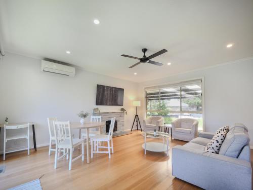 Central Forest Hill 3BR2BA HouseParking in Forest Hill