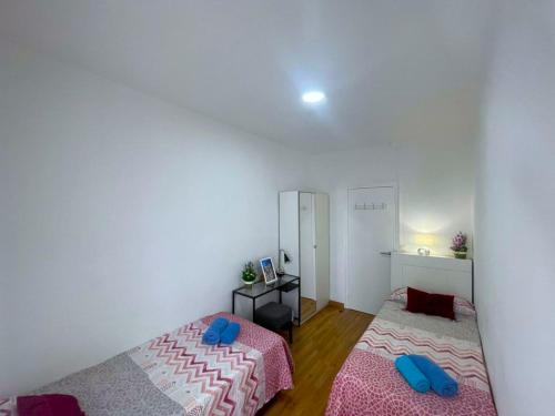Rooms in Apartment Rambla Catalunya, Barcelona (photo 9)