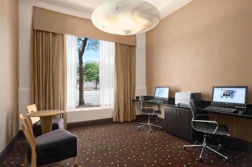 Hampton Inn and Suites Ogden - image 13