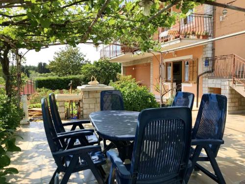 Apartment mit zwei Schlafzimmern in Strandnähe Apartment mit zwei Schlafzimmern in Strandnähe