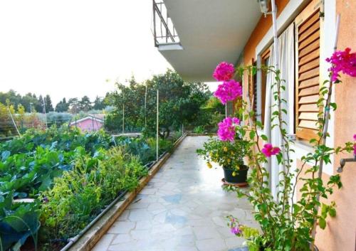 Apartment mit zwei Schlafzimmern in Strandnähe Apartment mit zwei Schlafzimmern in Strandnähe