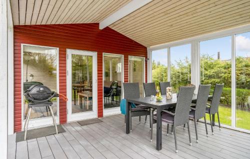  Gorgeous Home In Hadsund With Wifi in Hadsund