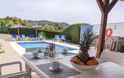 Stunning home in Algatocín w/ Outdoor swimming pool Outdoor swimming pool and 4 Bedrooms - image 10