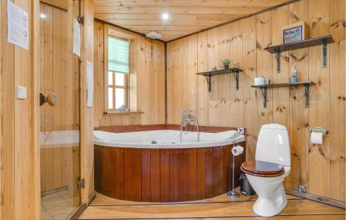 Bathroom, Gorgeous Home In Hadsund With Sauna in Hadsund