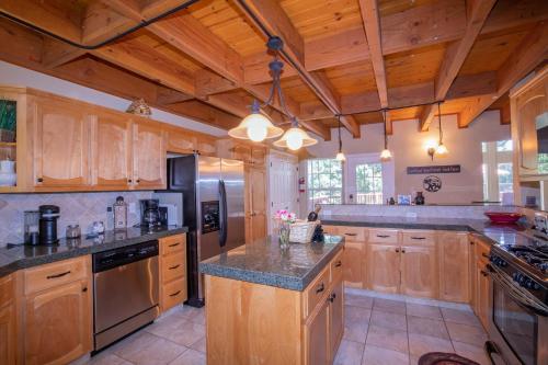 Cozinha, Anderson's Alpine Retreat- Pinecrest, CA Dodge Ski in Pinecrest (CA)