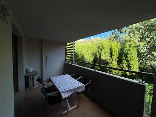 One-Bedroom Apartment with Garden View
