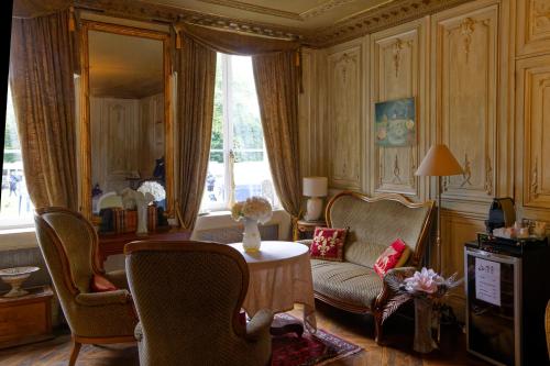 Chateau Du Four De Vaux - main image