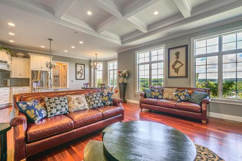 Hanover Retreat with Pool, Near Codorus State Park! in Hanover (PA)