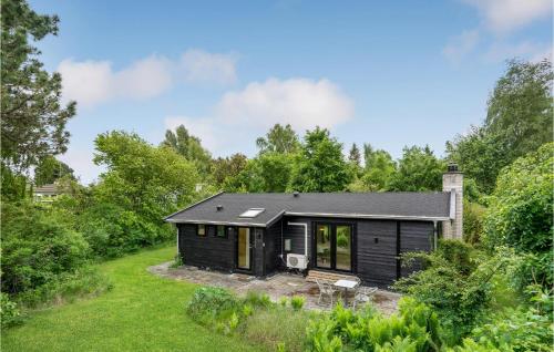 ทัศนียภาพภายนอกโรงแรม, 2 Bedroom Cozy Home In Dronningmølle in ดรอนนิงเมิลเลอ