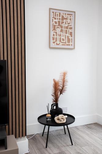 Vacant Nests The Attwood Smart Tv Wifi Vacant Nests The Attwood Smart Tv Wifi