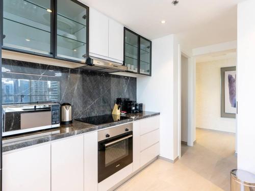 2 Bedroom Smart Home with a Panoramic Marina View, Dubai (photo 10)