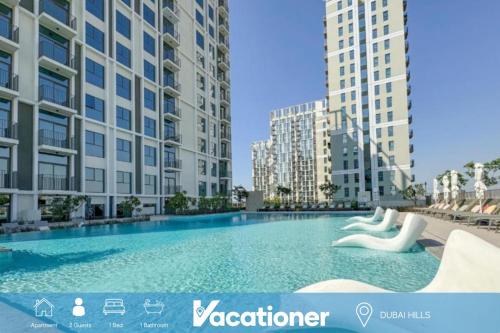 Vacationer Holiday Homes I Modern 1 Bedroom I Peaceful Location I Near Dubai Hills Mall & Park, Dubái