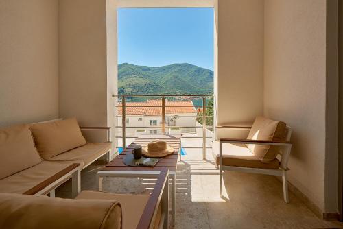 Apartment with Sea View image 10