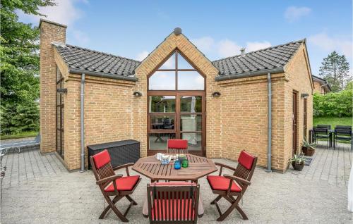 A szálláshely kívülről, Three-Bedroom Holiday Home In Ebeltoft in Handrup Strand