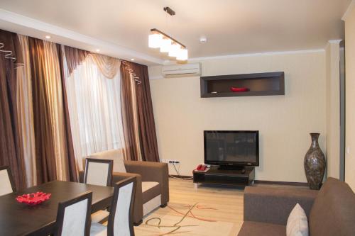 Belarus Hotel Belarus Hotel is conveniently located in the popular Brest area. The hotel has everything you need for a comfortable stay. Service-minded staff will welcome and guide you at the Belarus Hotel. Guestro