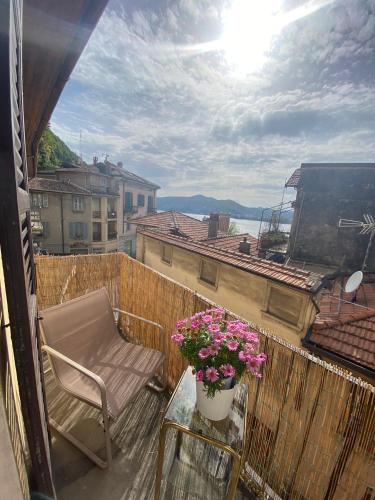 Apartment with partial view on Como Lake, Blevio (foto 10)