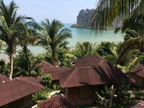 where to stay in Krabi: Garden View Resort, Railay Beach