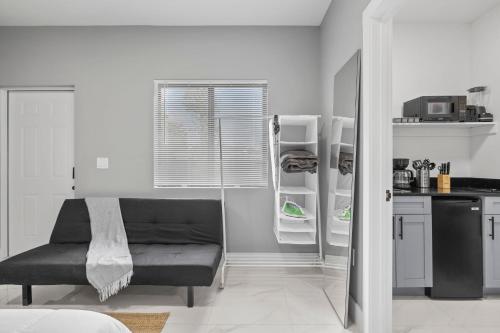 Charming Studio 5 Minutes From Wynwood in Miami, USA