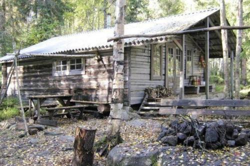 Holzhütte für das wahre Naturerlebnis am See