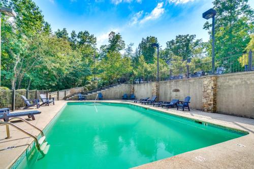 Smoky Mtn Hideaway Cabin with Deck and Hot Tub - image 2