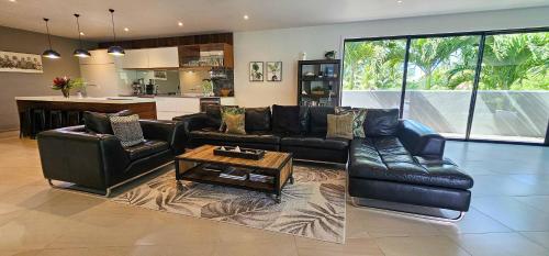Pacific Palms Luxury Villa - Tap to explore photos