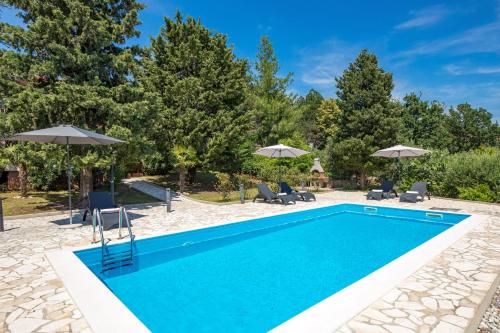 Villa Pinia Holiday home with a pool