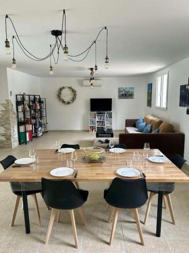 Villa paradis Maison piscine chauffé (Villa paradis Maison piscine chauffe) in 巴邦塔納