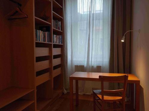 Helle Altbauwohnung - image 5